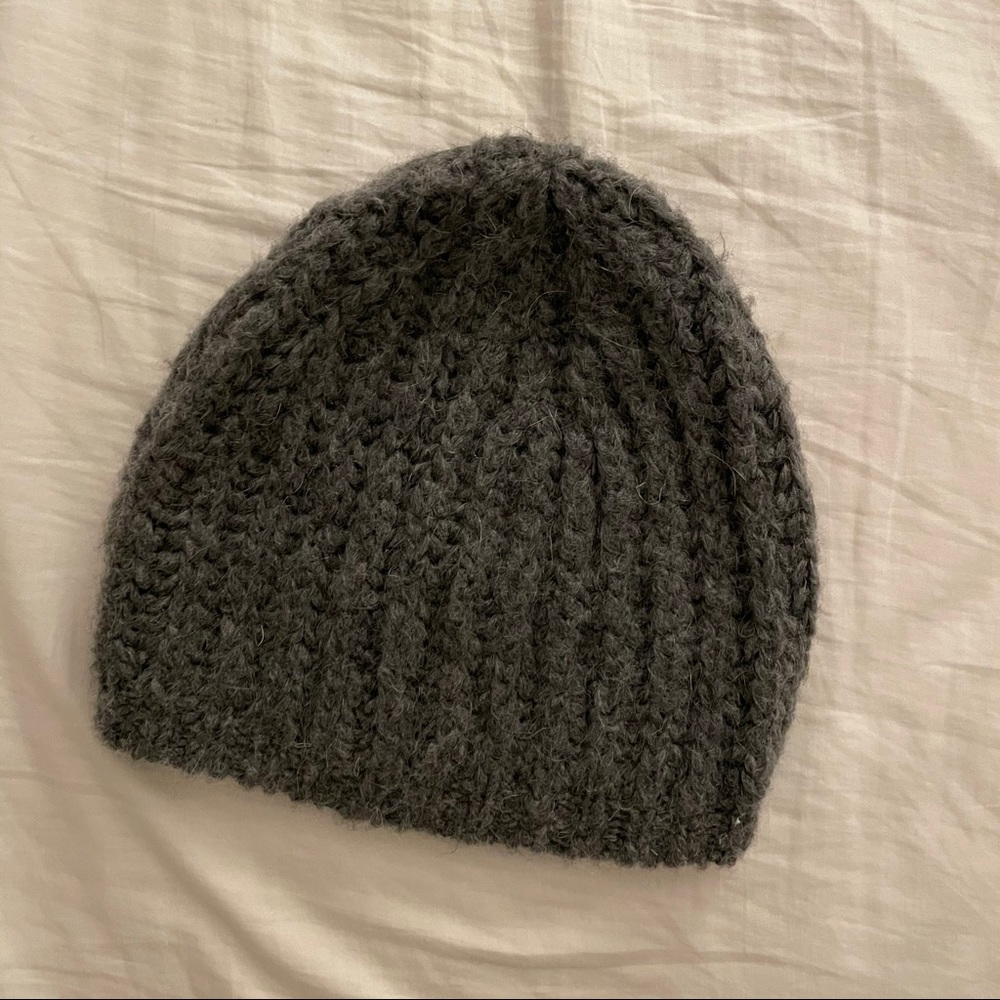 Club Monaco hat